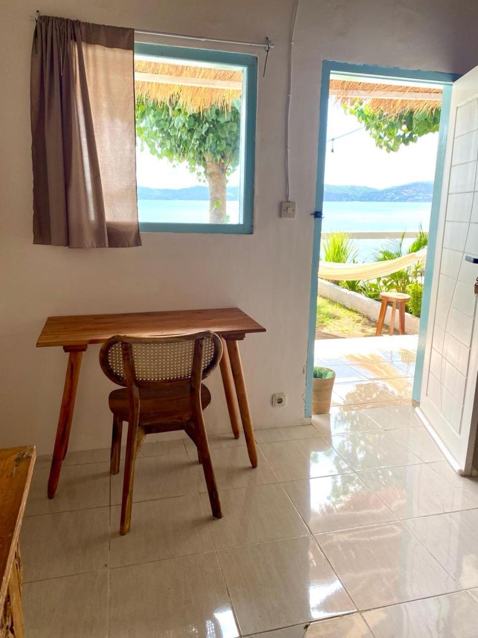 Surf Shack Grupuk Hotel Bumbang Luaran gambar